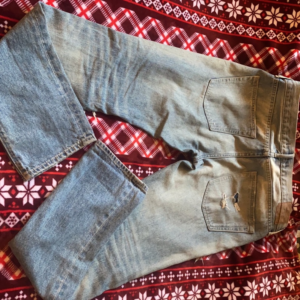 Men Ripped Jeans - Picture 5 of 5